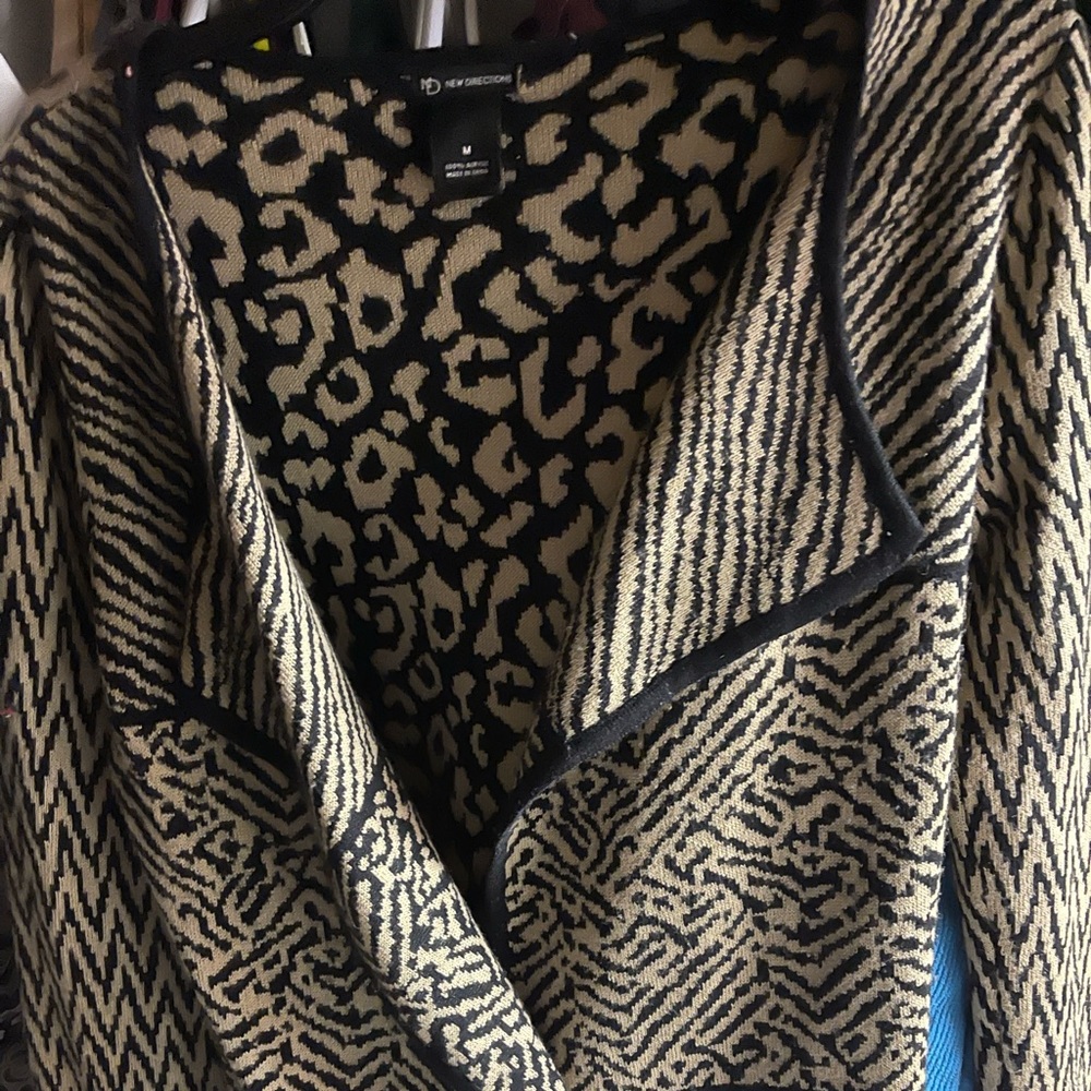 Comfortable Sweater for sale.. not needed .. thinning out closet